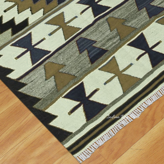 Hand Woven Black and Green Living Room Area Rug Hand Woven Black and Green Living Room Area Rug