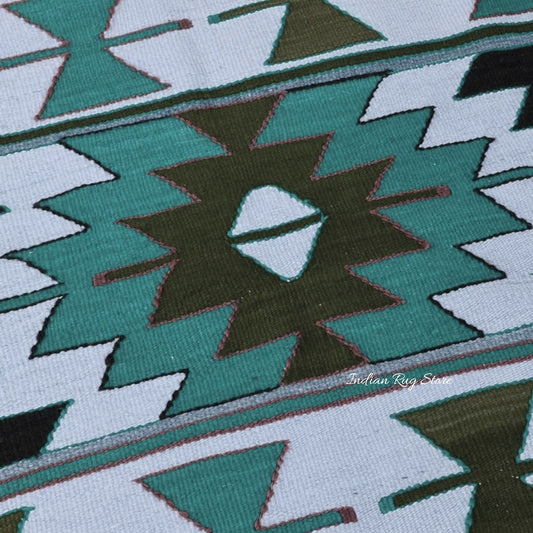 Black and White Hand Woven Bedroom Area Rug Black and White Hand Woven Bedroom Area Rug