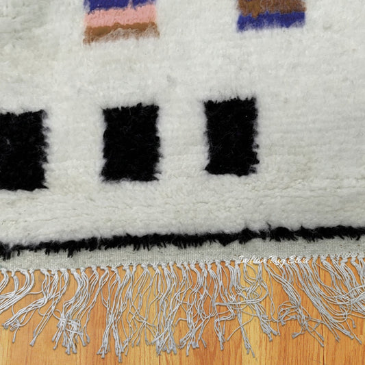 Hand Tufted Beautiful Off White Color Area Rug Hand Tufted Beautiful Off White Color Area Rug