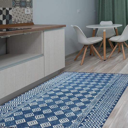 Tappeto di cotone per ingresso elegante con stampa a blocchi a mano, blu e beige Tappeto di cotone per ingresso elegante con stampa a blocchi a mano, blu e beige