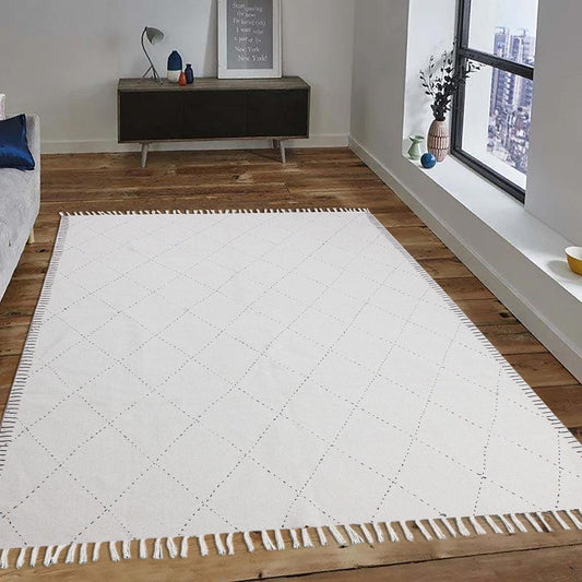 Tappeto in cotone da fattoria beige e nero con motivo a quadri Kantha Tappeto in cotone da fattoria beige e nero con motivo a quadri Kantha