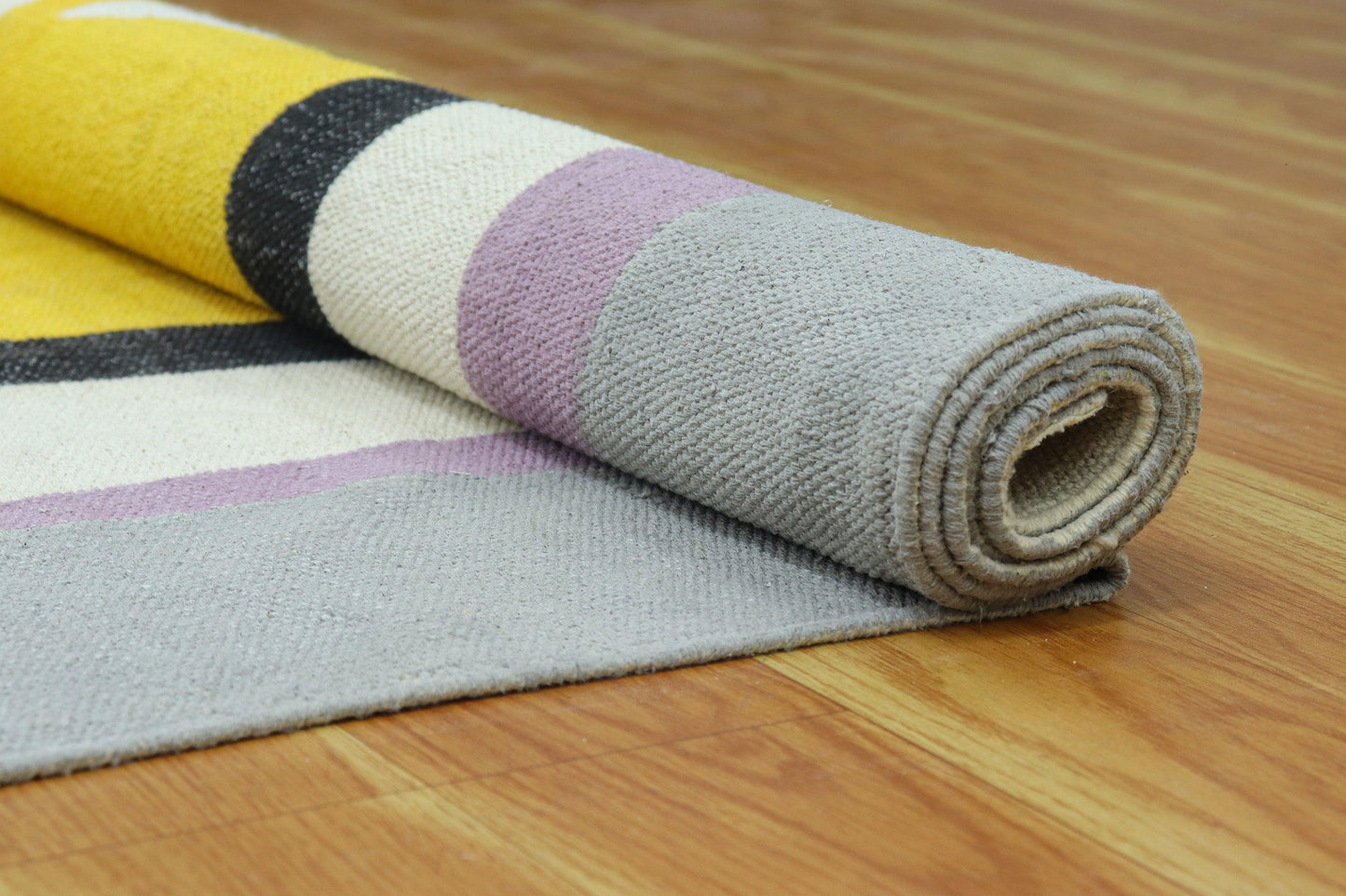 Alfombra de algodón con estampado de bloques hechos a mano en borde, color amarillo y negro, elegante decoración para entrada