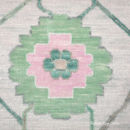 Tappeto da esterno in lana Oushak annodato a mano Tappeto da esterno in lana Oushak annodato a mano