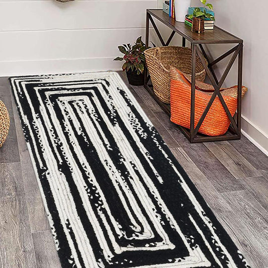 Dhurrie tradizionale intrecciato a mano in cotone nero per esterni Dhurrie tradizionale intrecciato a mano in cotone nero per esterni