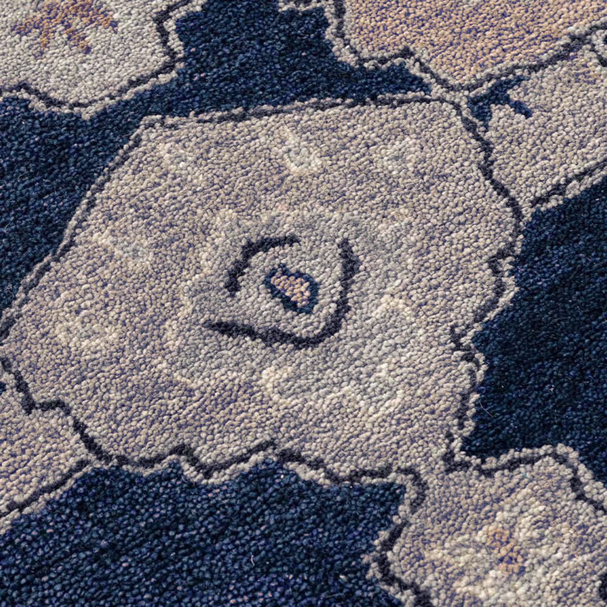 Hand Knoted Natural Wool Area Rug For Living Room WK-773 - Indian Rug Store Hand Knoted Natural Wool Area Rug For Living Room WK-773 - Indian Rug Store