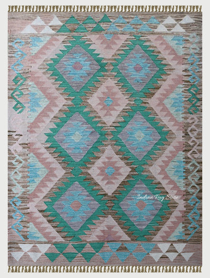 Hand Woven Green Wool Area Rug for Lining Room