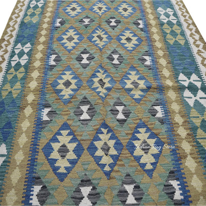 Beautiful Green Hand Woven Wool Home Decor Rug