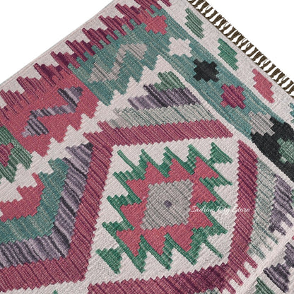 Natural Red and Green Hand Woven Wool Kilims for Bedroom Area