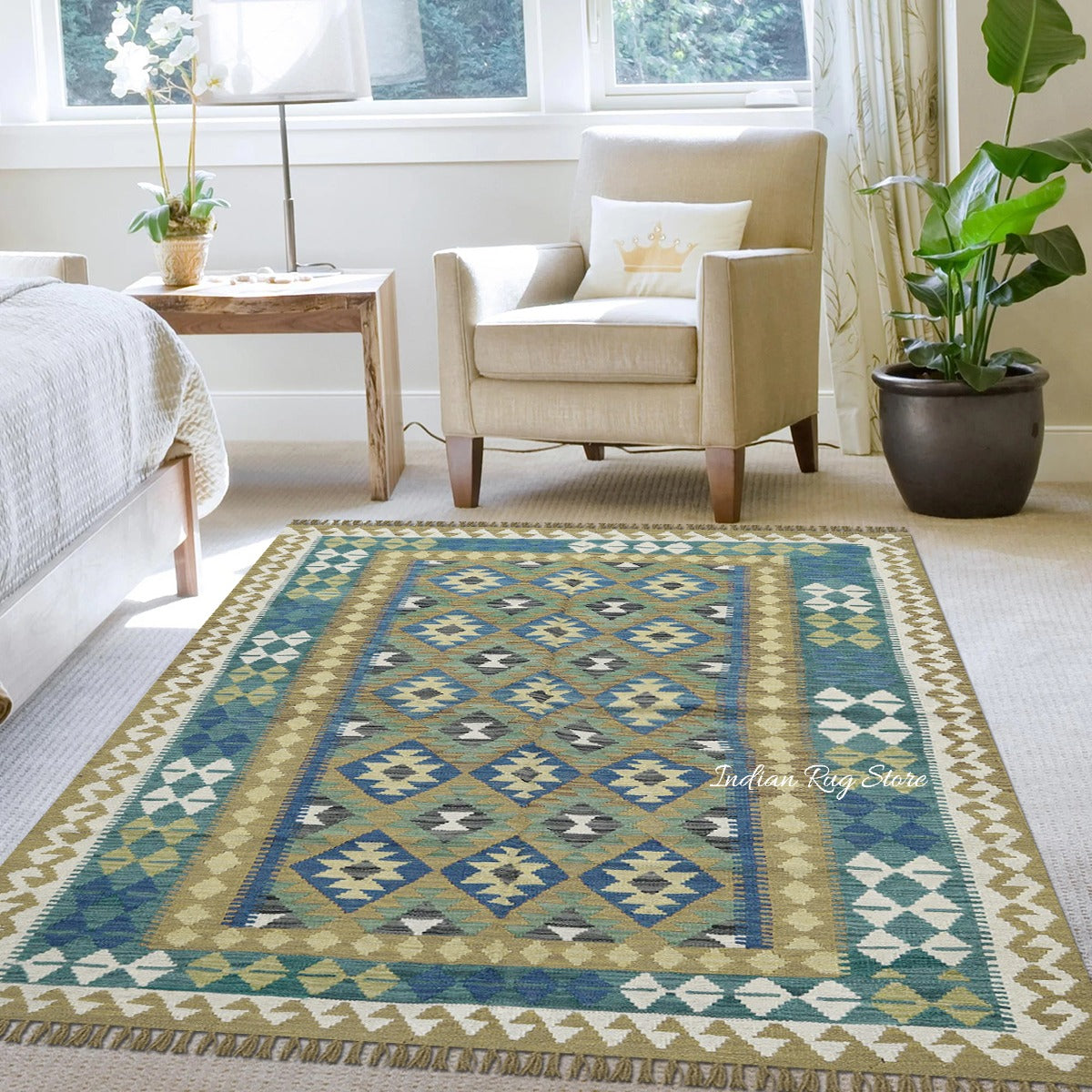 Beautiful Green Hand Woven Wool Home Decor Rug