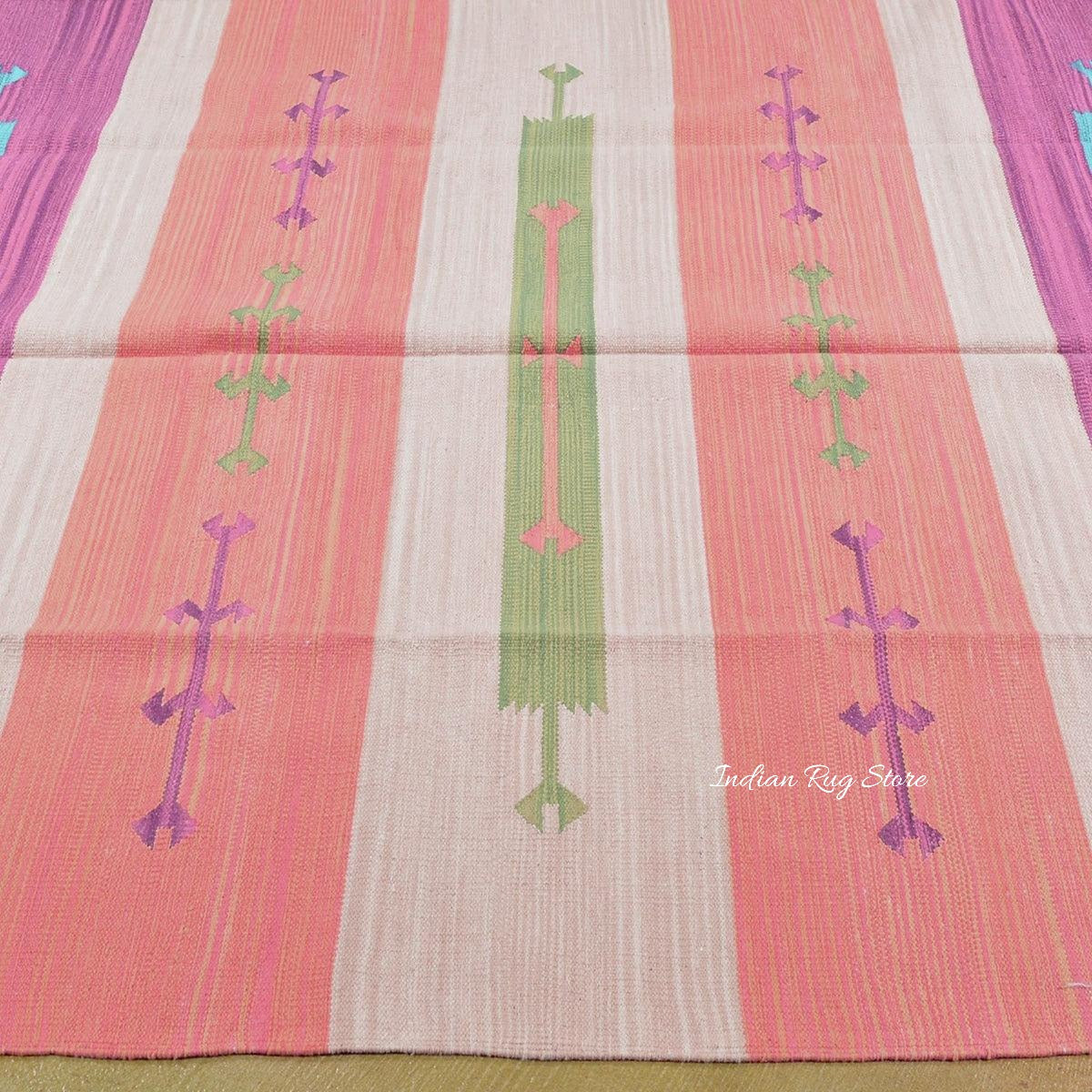 Alfombra Kilim tejida a mano de algodón natural en color rosa CK-541