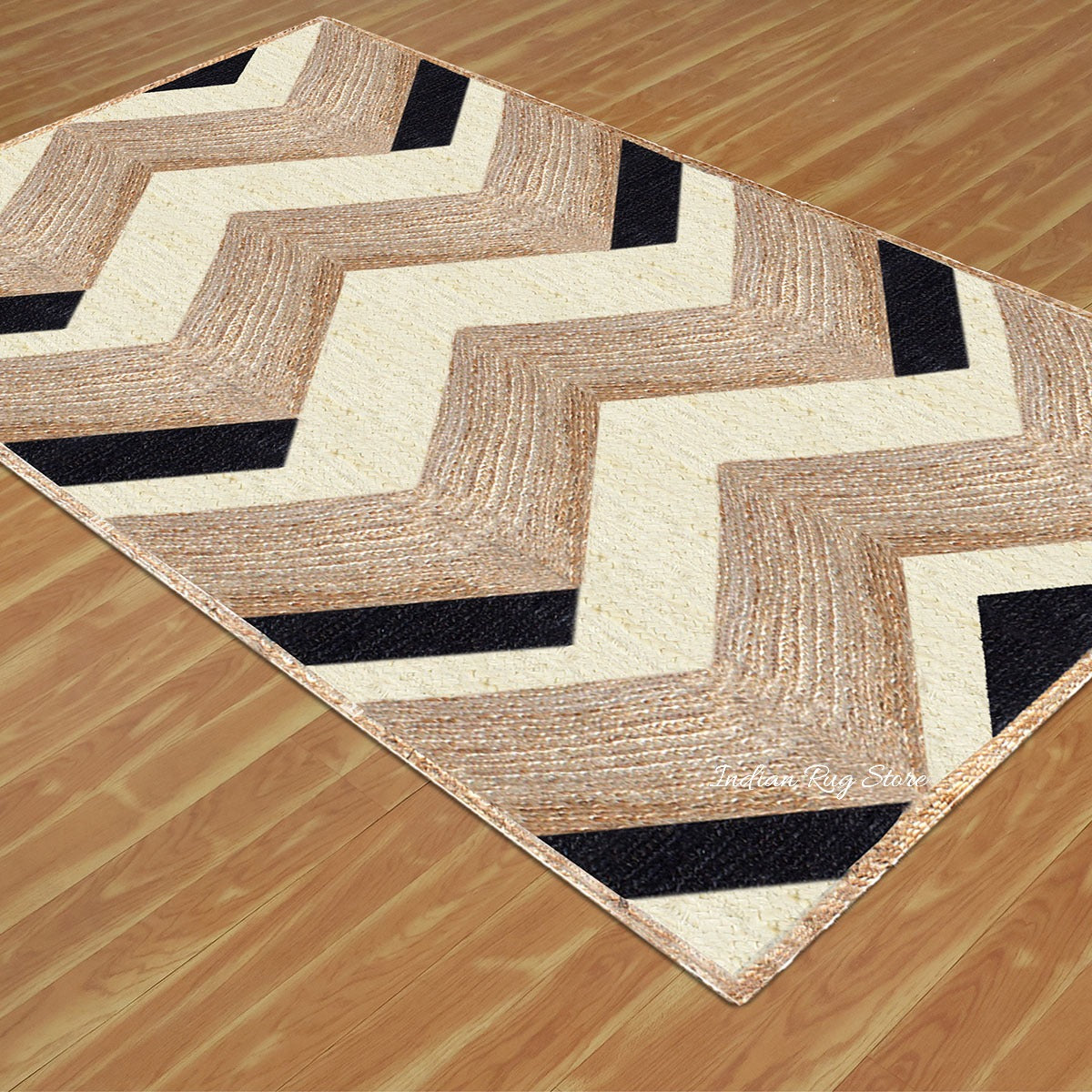 Alfombra rectangular de yute trenzada a mano en color beige y negro de Dhurrie