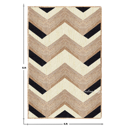 Alfombra rectangular de yute trenzada a mano en color beige y negro de Dhurrie