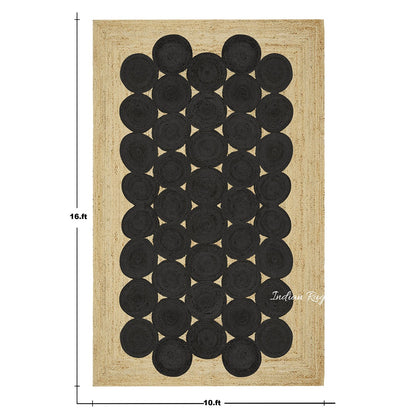 Dhurries di iuta da fattoria geometrica intrecciata a mano nera e beige