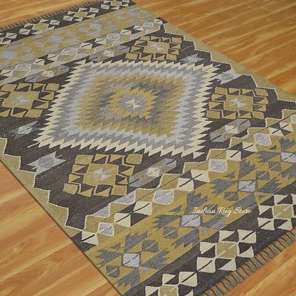 Natural Light Green Hand Woven Wool Hall Rug