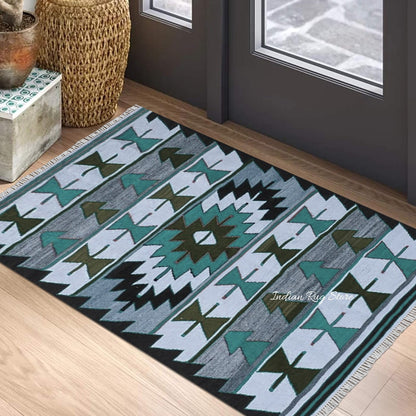 Black and White Hand Woven Bedroom Area Rug