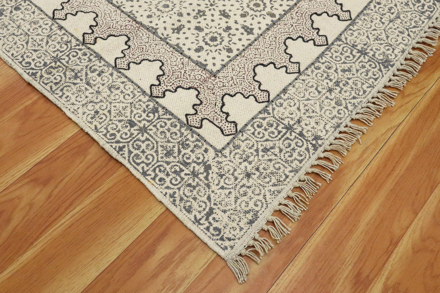 Hand Embroidery Work Moroccan Gray Beige Bedroom Decor Cotton Rug