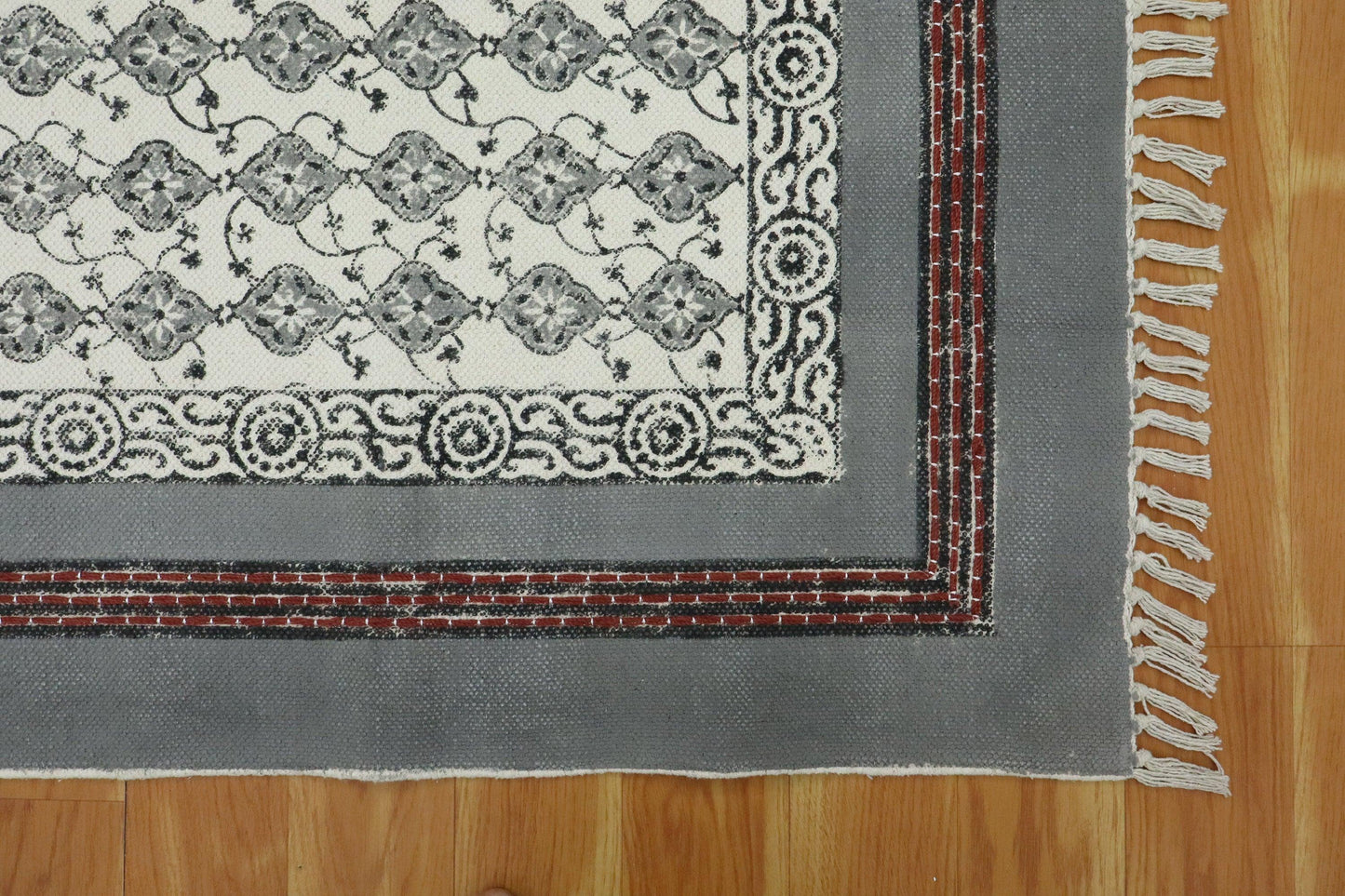 Hand Embroidery Indian Work Floral Beautiful Gray Beige Cotton Dhurriess