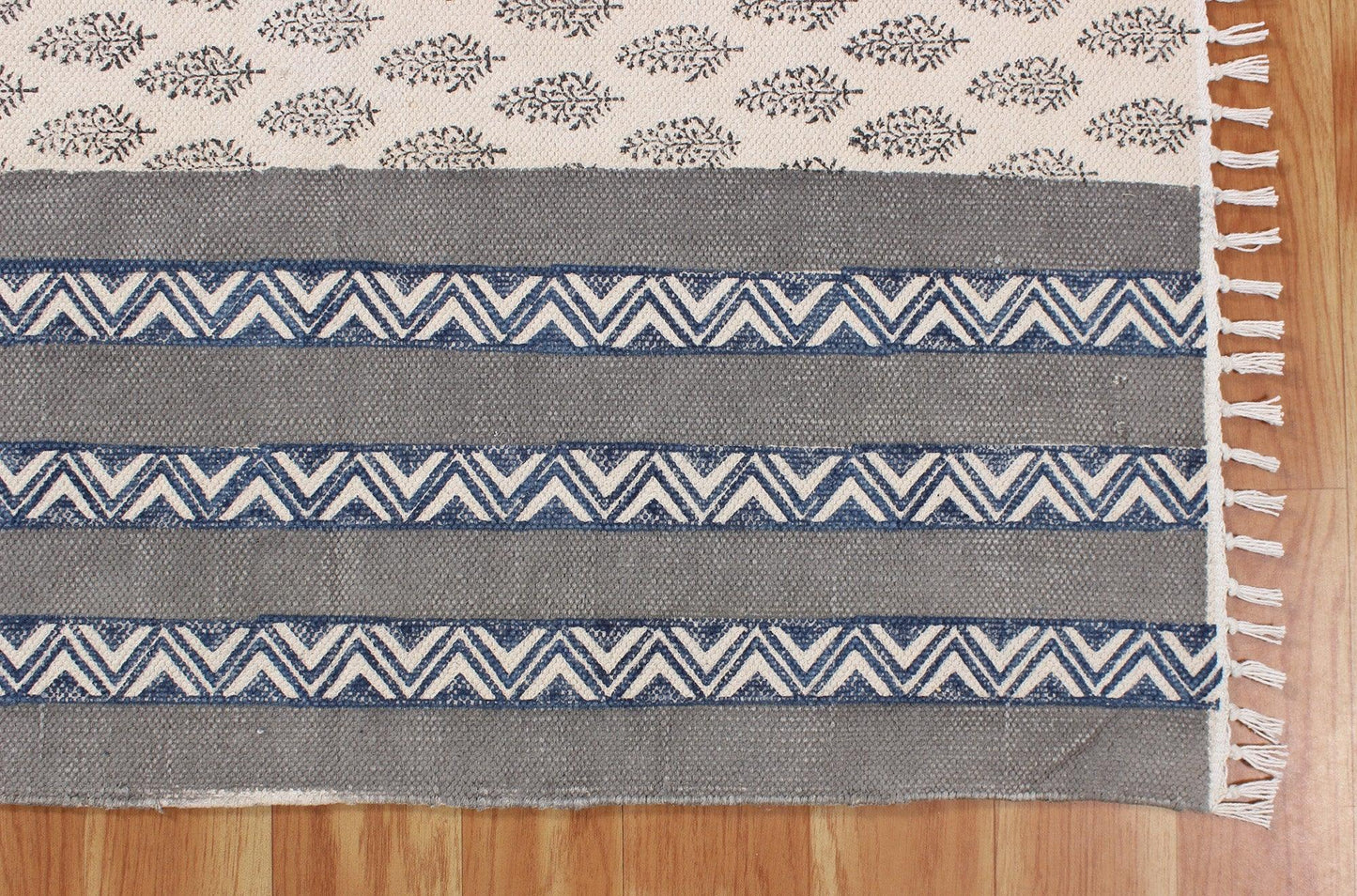 Hand Block Printed Interior Gray Cotton Dhurrie