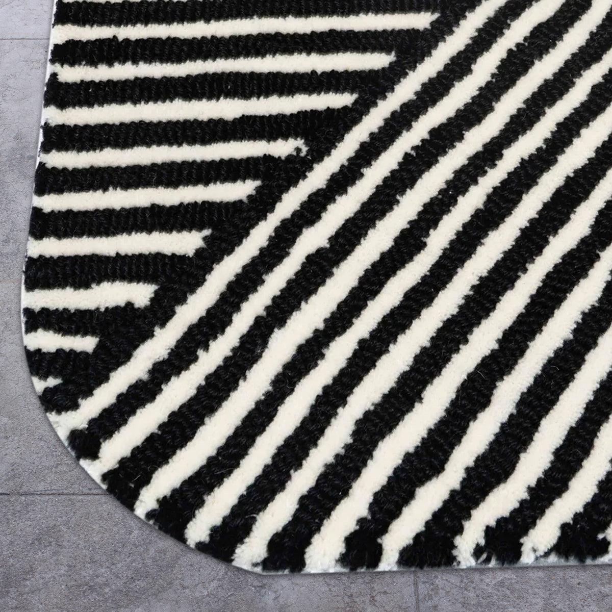 Attractive Hand Tufted Wool Rug HTM-14