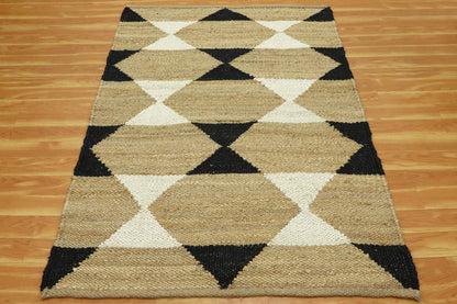 Beige Black Hand Woven Trendy Farm House Jute Rug