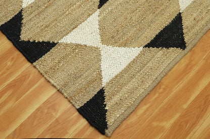 Beige Black Hand Woven Trendy Farm House Jute Rug