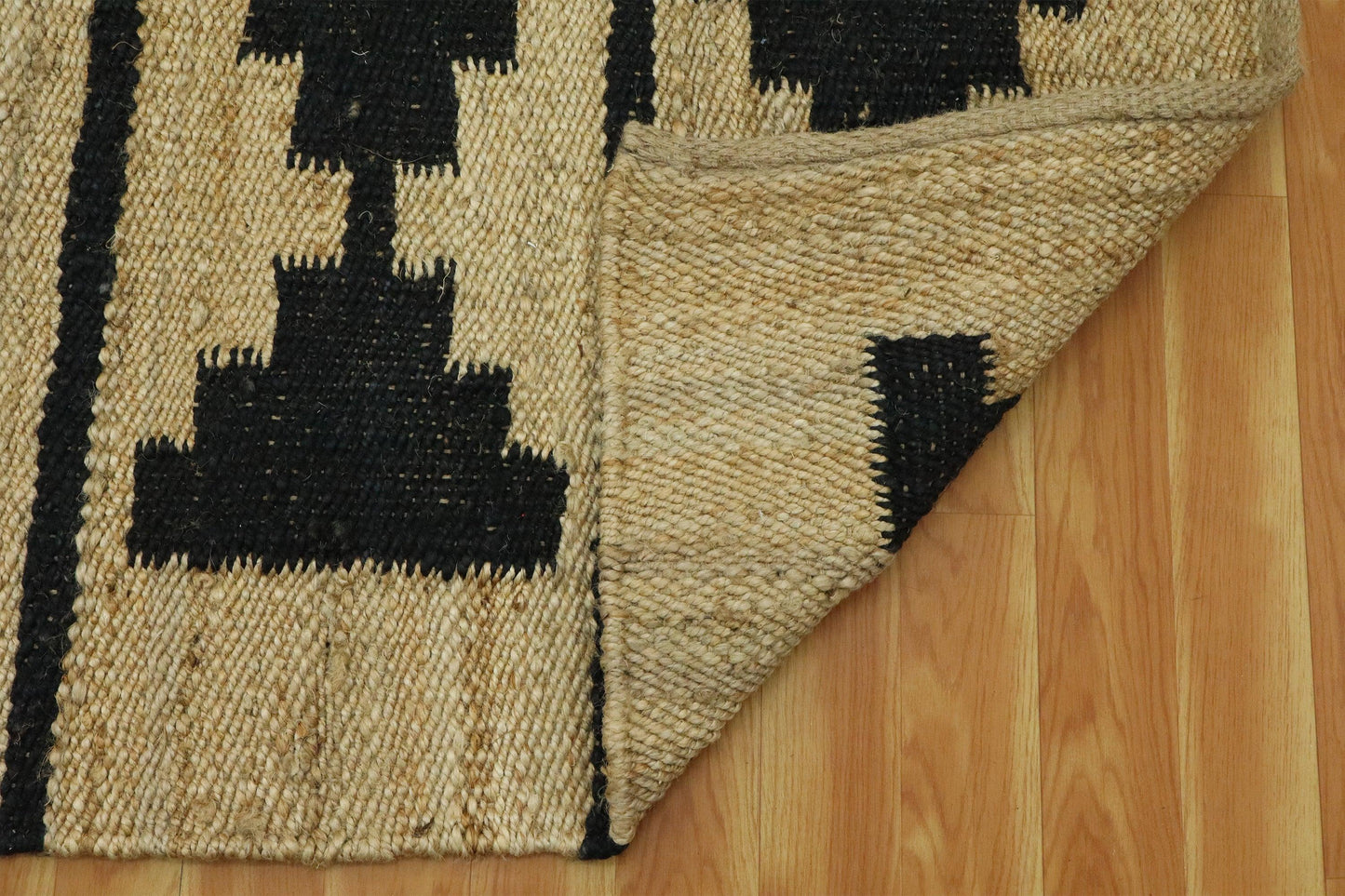 Beautiful Hand Woven Beige Black Bedroom Decor Jute Rug