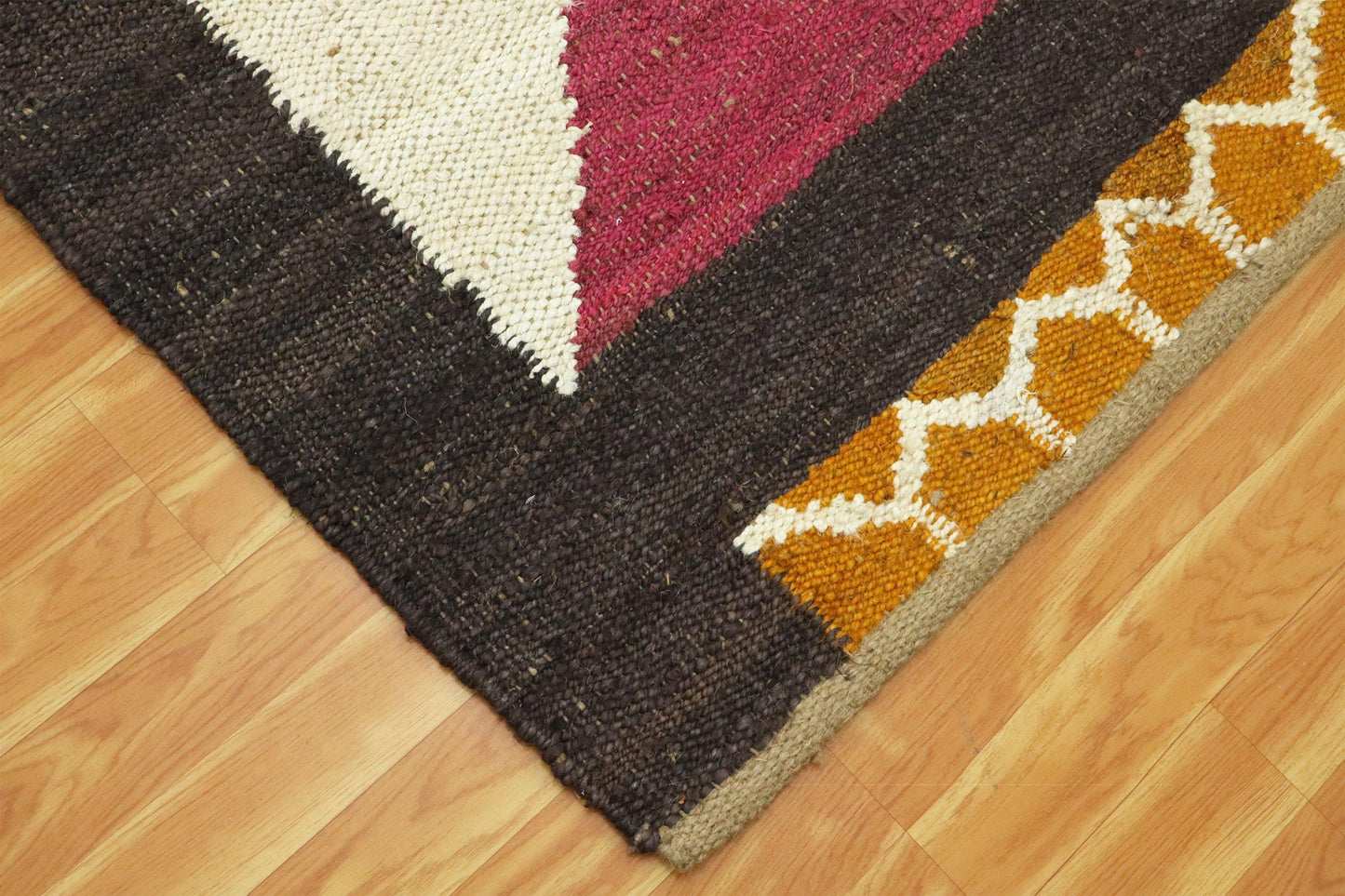 Hand Woven Brown Multicolor Traditional Sea House Jute Rug