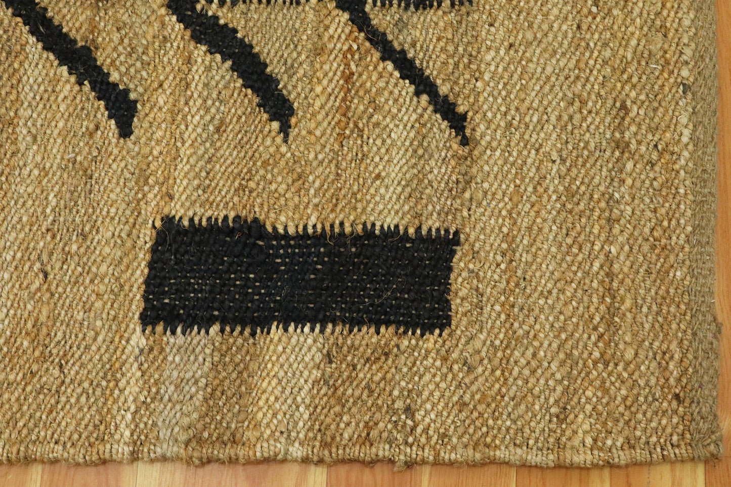 Trendy Beige Black Hand Woven Entrance Jute Rug