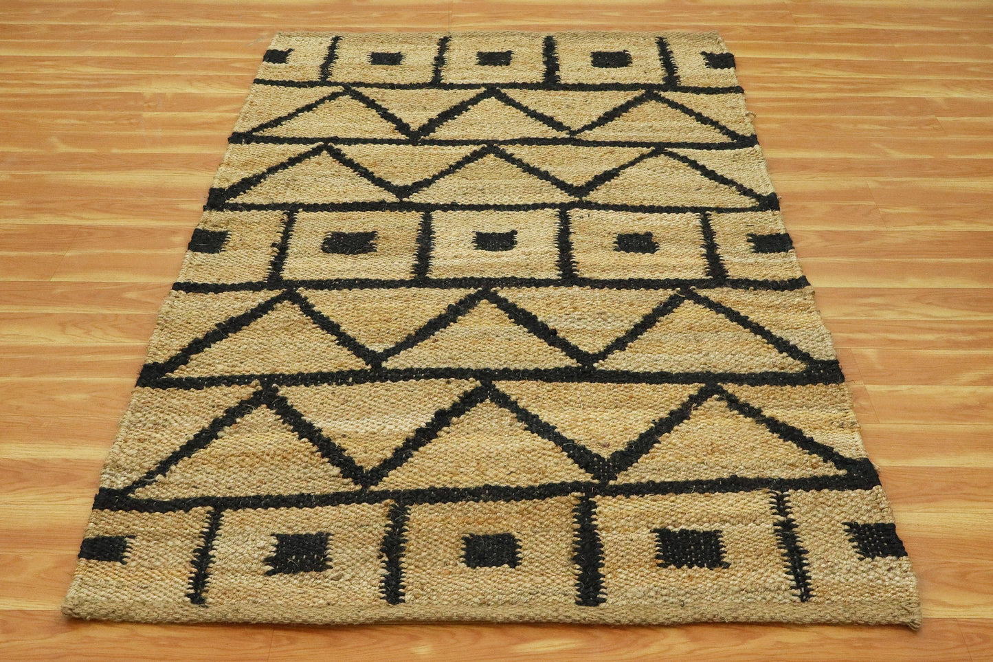 Indian Beige Black Hand Woven Outdoor Jute Rug