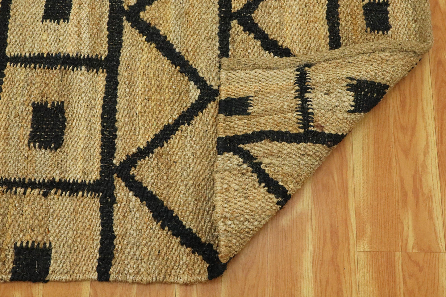 Indian Beige Black Hand Woven Outdoor Jute Rug