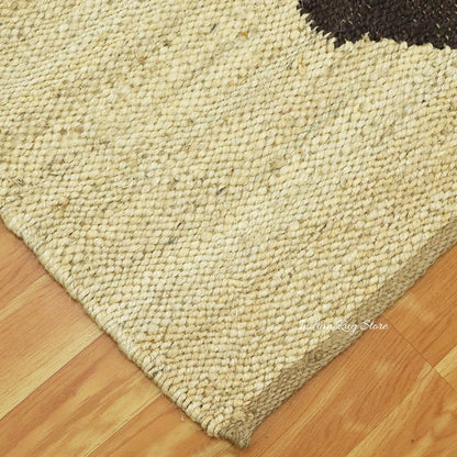 Hermosa alfombra de yute tejida a mano en color beige y marrón para decorar el dormitorio