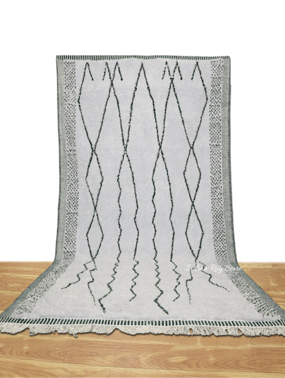 Gray Colored Hand Tufted Area Rug