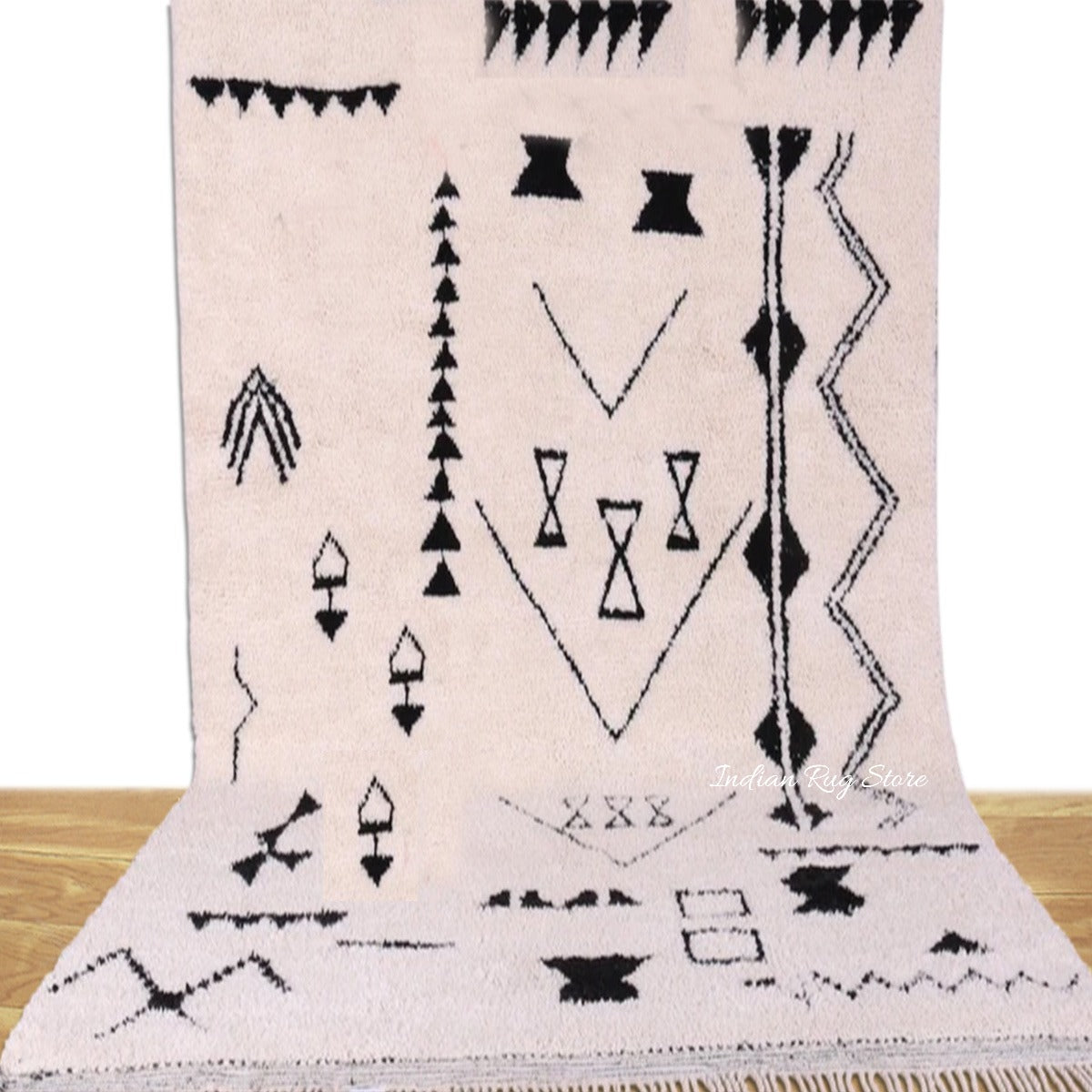 Tribal Design Hand Tufted Area Rug