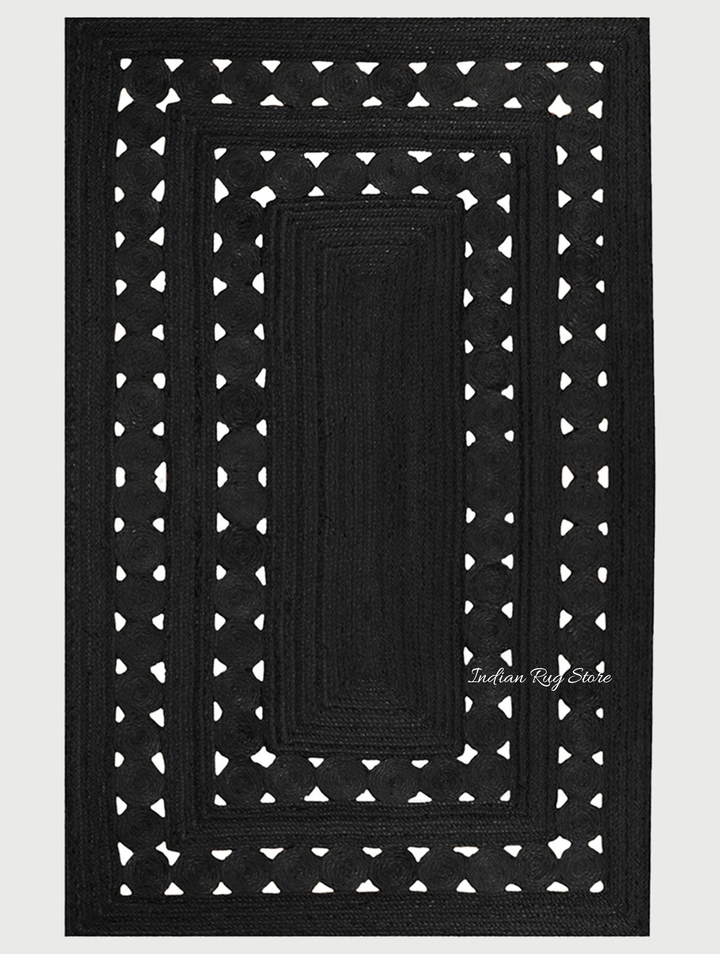 Alfombra de yute trenzada a mano con forma rectangular y decoración rústica en color negro