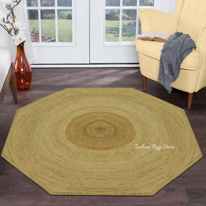 Hermosa alfombra redonda de yute trenzado a mano en color beige con diseño de casa marina