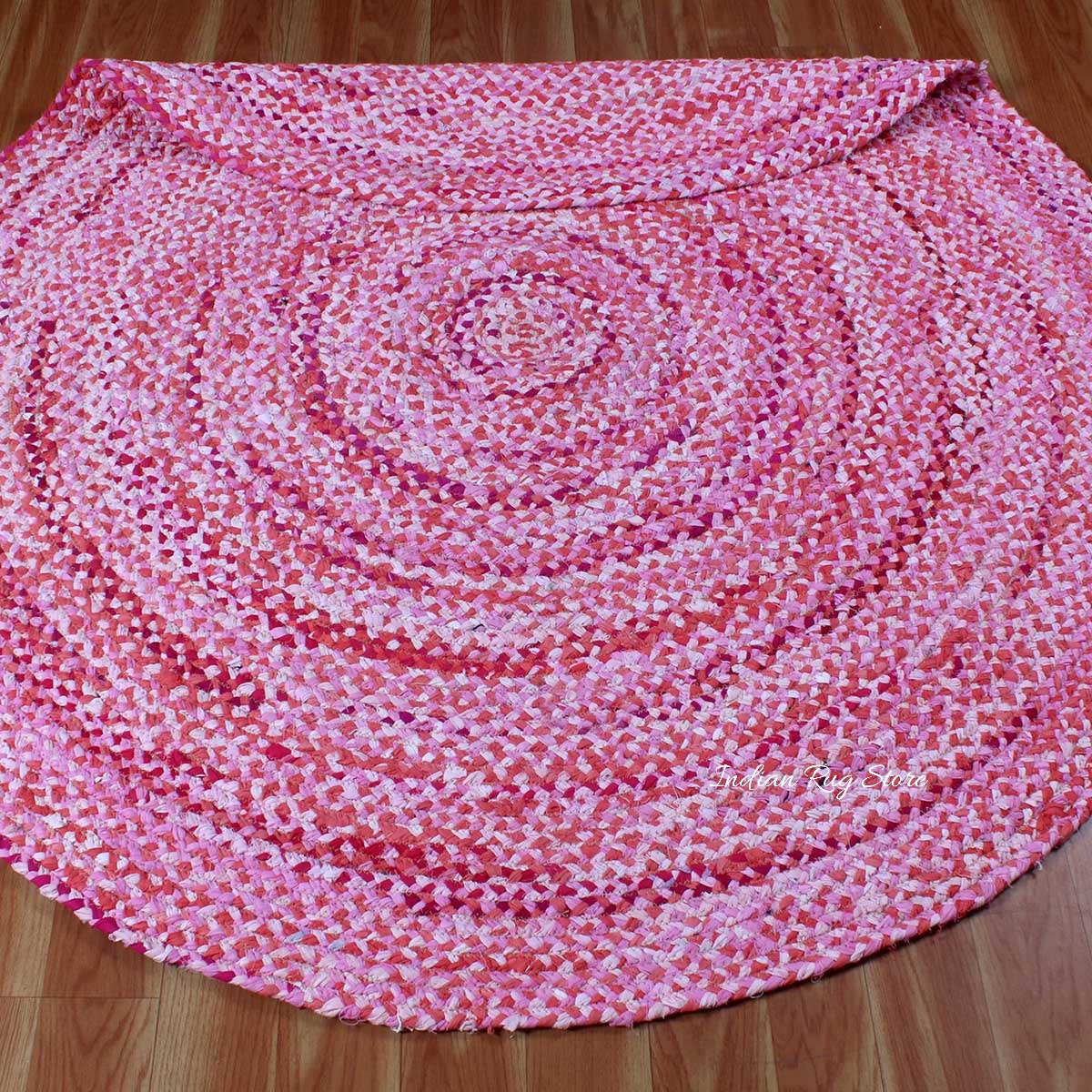 Bellissimo tappeto rotondo in cotone intrecciato a mano rosa Chindi Home Decor