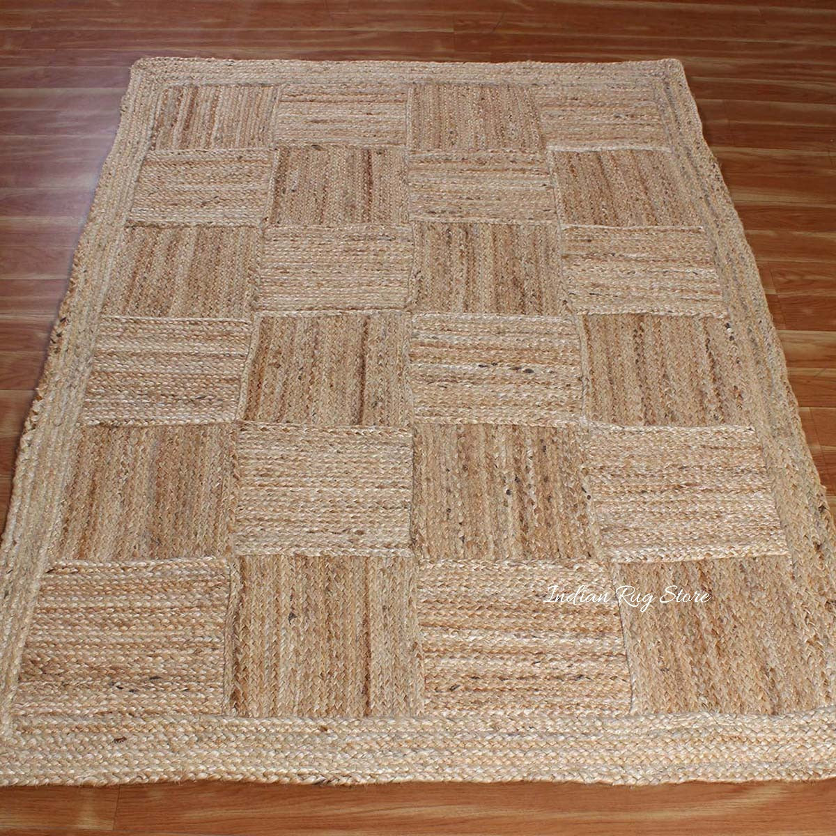 Atractiva alfombra de yute interior trenzada a mano en color beige