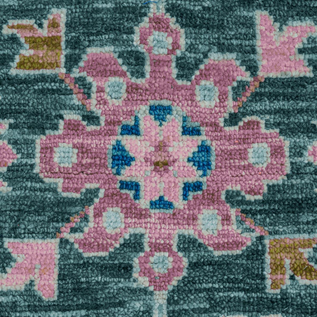 Handmade Turkish wool Green Front Porch Area Rug