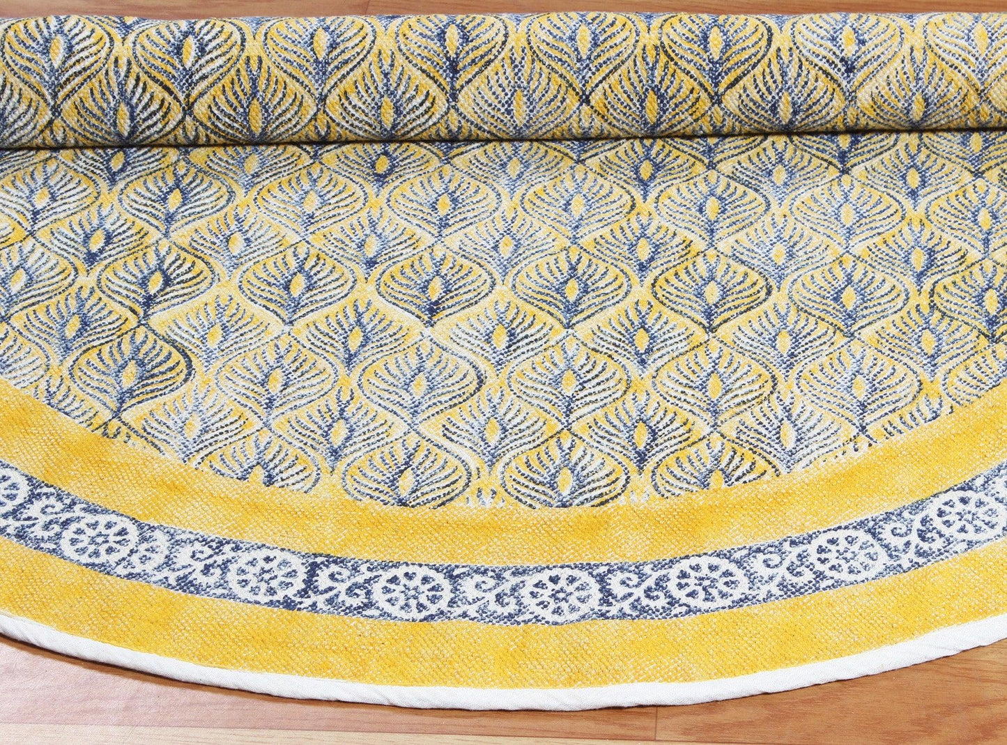 Hand Block Print Work Oriantal Yellow Blue Round Flatweave Cotton Rug