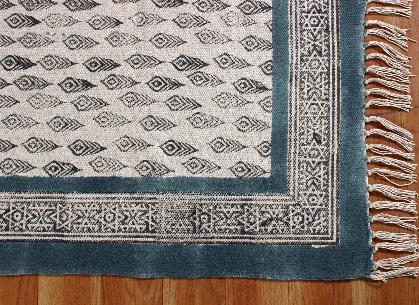 Alfombra de algodón con estampado de bloques a mano, estilo oriental, en azul y negro, para decoración de letrinas