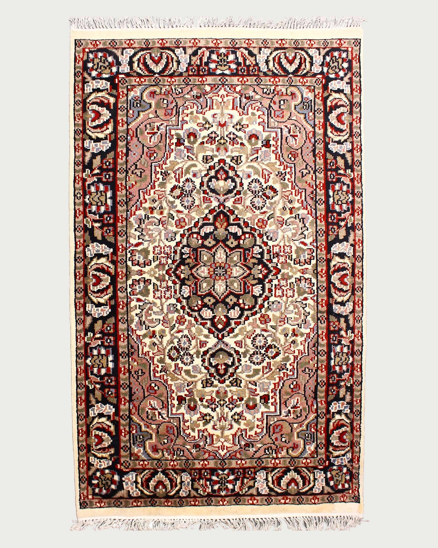 Traditional Hand Tufted Area Wool Rug 2550