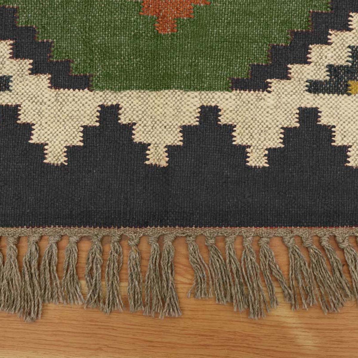 Hand Woven Bordered Multicolor Living Room Area Rug - Indian Rug Store