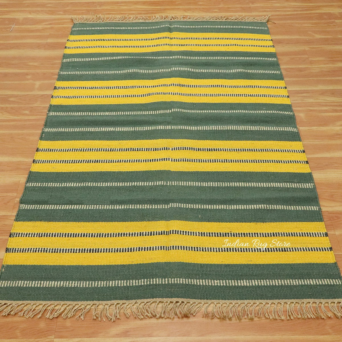 Alfombra de yute y lana para exteriores, tejida a mano, con motivos geométricos tradicionales, de color amarillo y verde