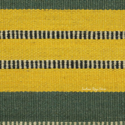 Alfombra de yute y lana para exteriores, tejida a mano, con motivos geométricos tradicionales, de color amarillo y verde