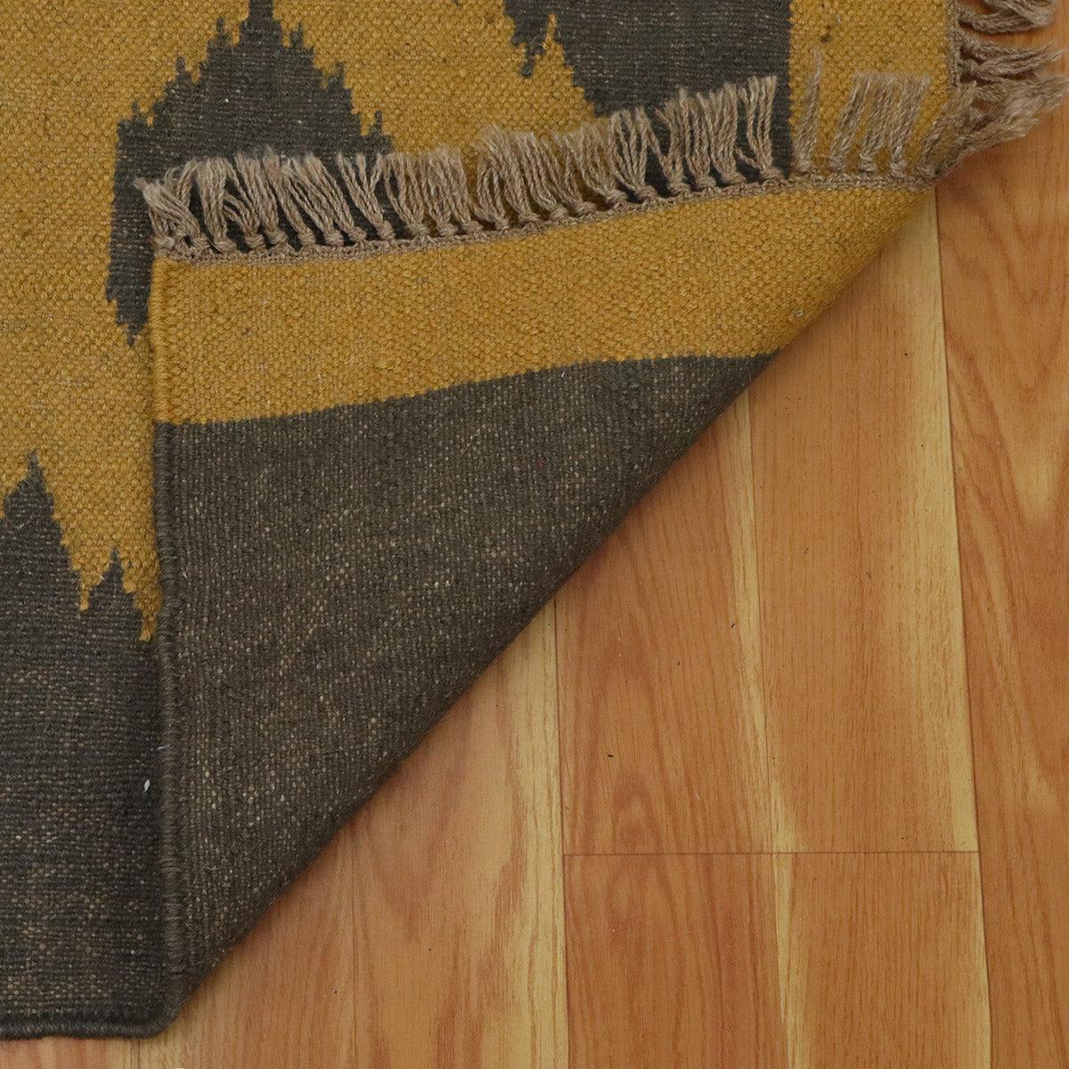 Gray Yellow Hand Woven Attractive Geometric Indoor Wool Jute Rug