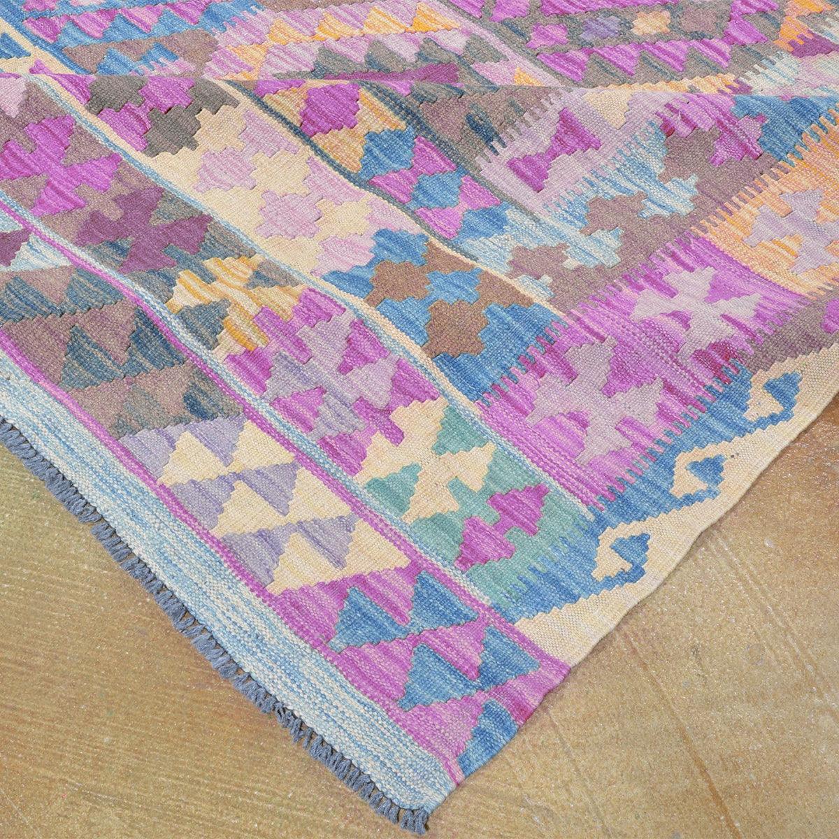 Pink Premium Hand Woven Wool Kilim Rug For Bedroom WK-559