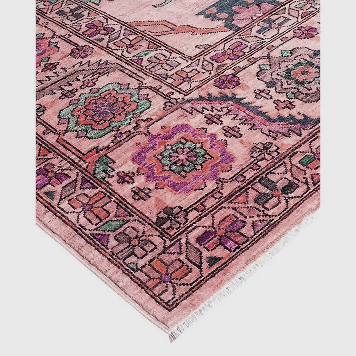 Beautiful Hand Knotted Wool Kilim Rug For Bedroom Pink WK-604